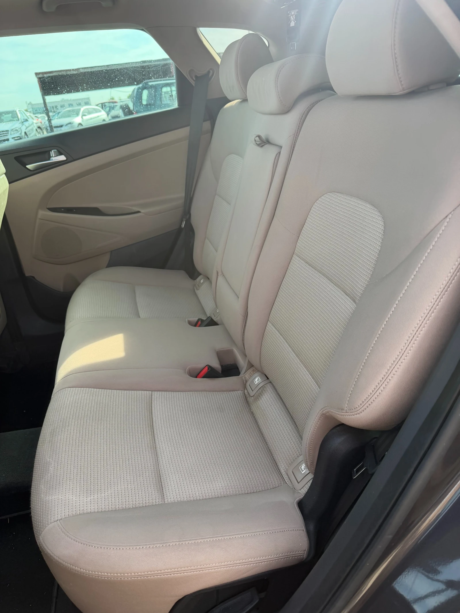 Hyundai Tucson 2.0CRDI 4WD AVTOMAT/PANORAMA/NAVI/KAMERA EURO 6 | Mobile.bg � ����������� 10
