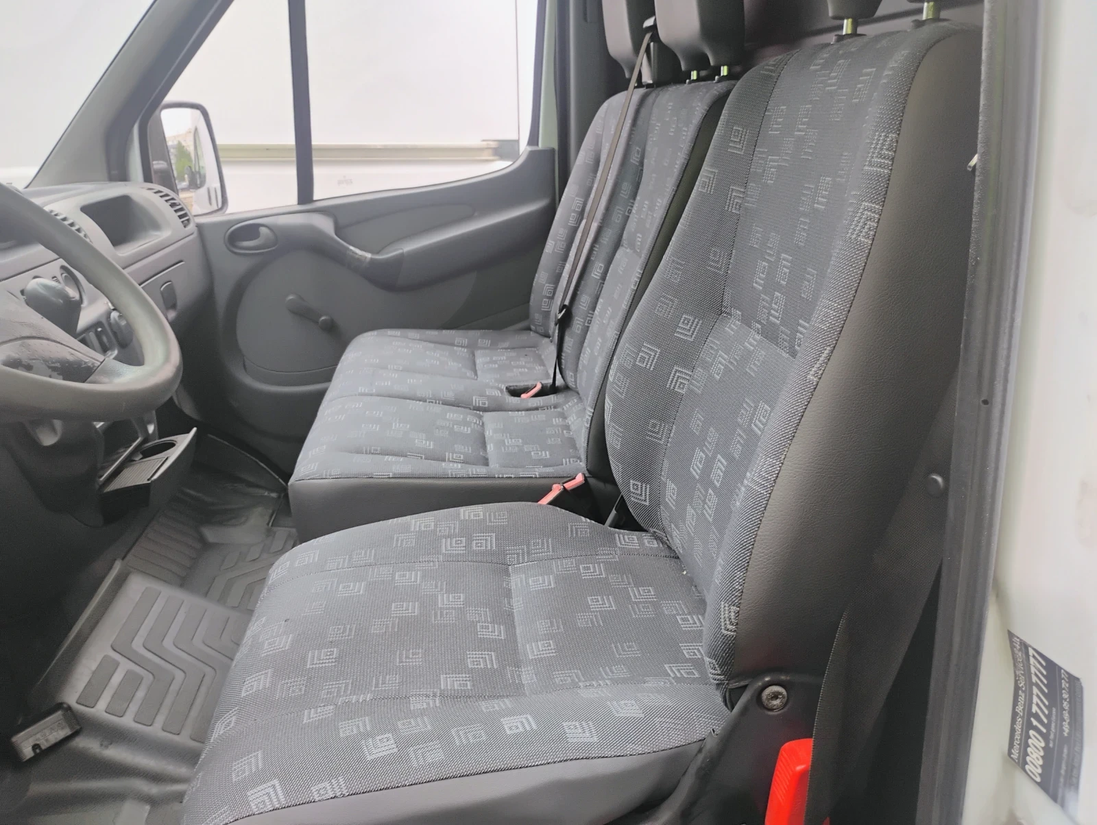 Mercedes-Benz Sprinter 313 2.2 cdi - изображение 4