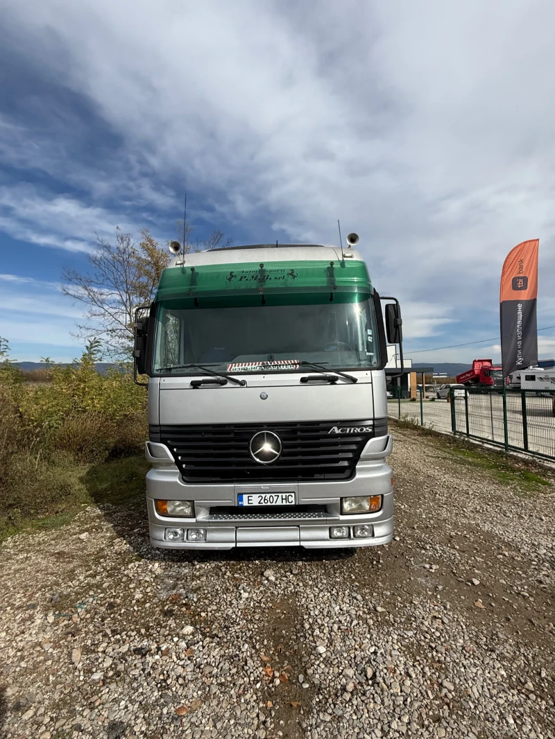 Mercedes-Benz Actros 2543 6х2 с Кран 17 m, снимка 10 - Камиони - 52349064