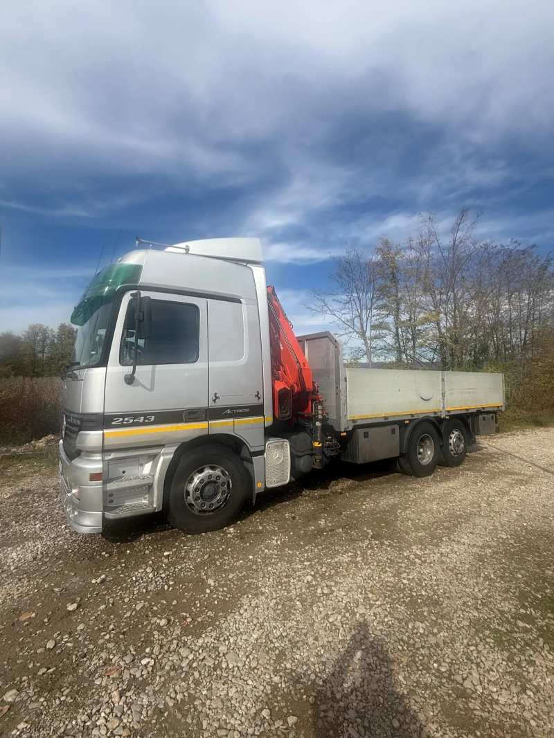 Mercedes-Benz Actros 2543 6х2 с Кран 17 m, снимка 6 - Камиони - 52349064