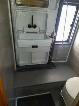 Кемпер Peugeot 2.5 TURBO D. КЛИМАТИК, СОЛАР, TV, снимка 17