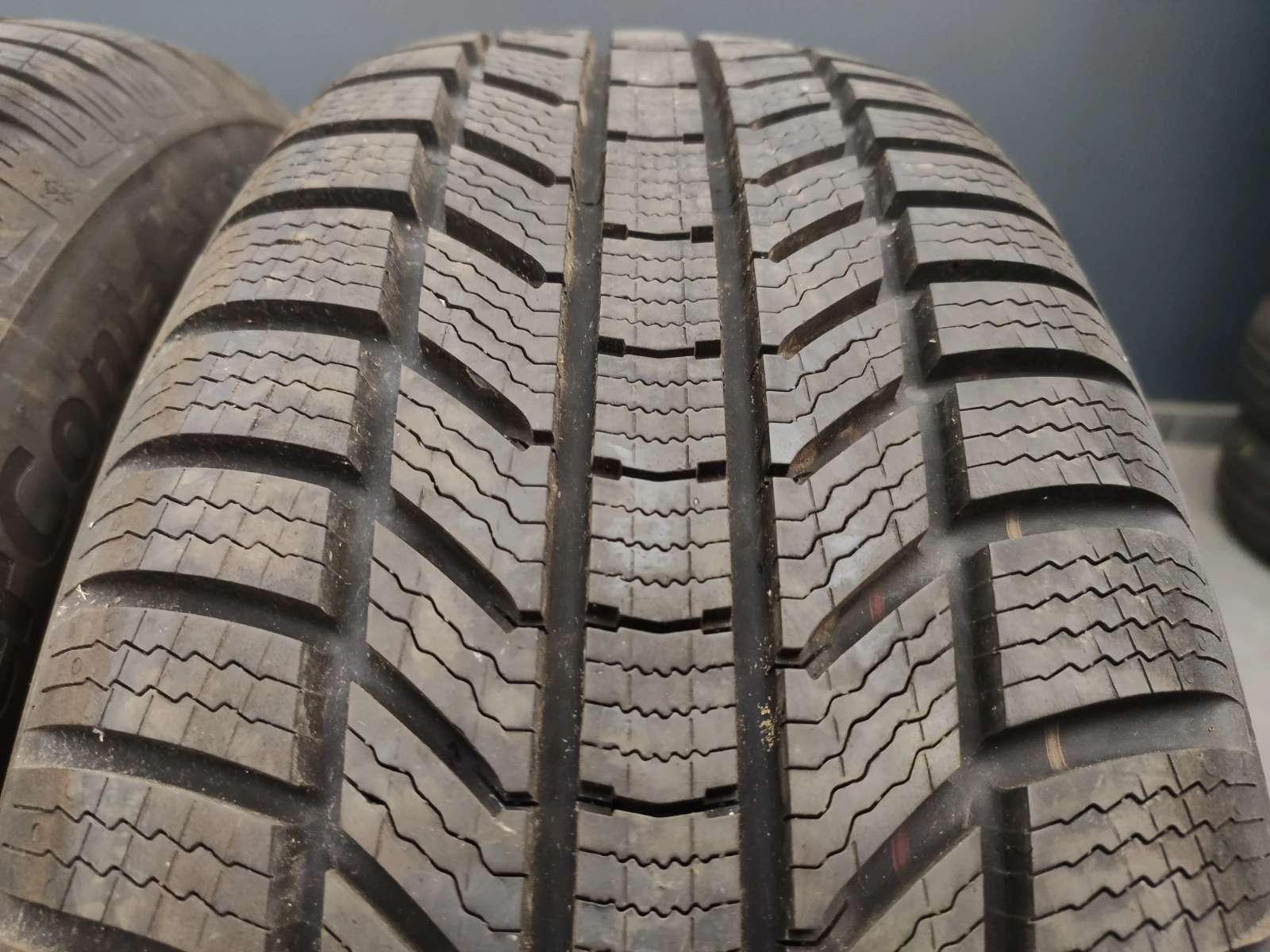  215/60R17 | Mobile.bg   1