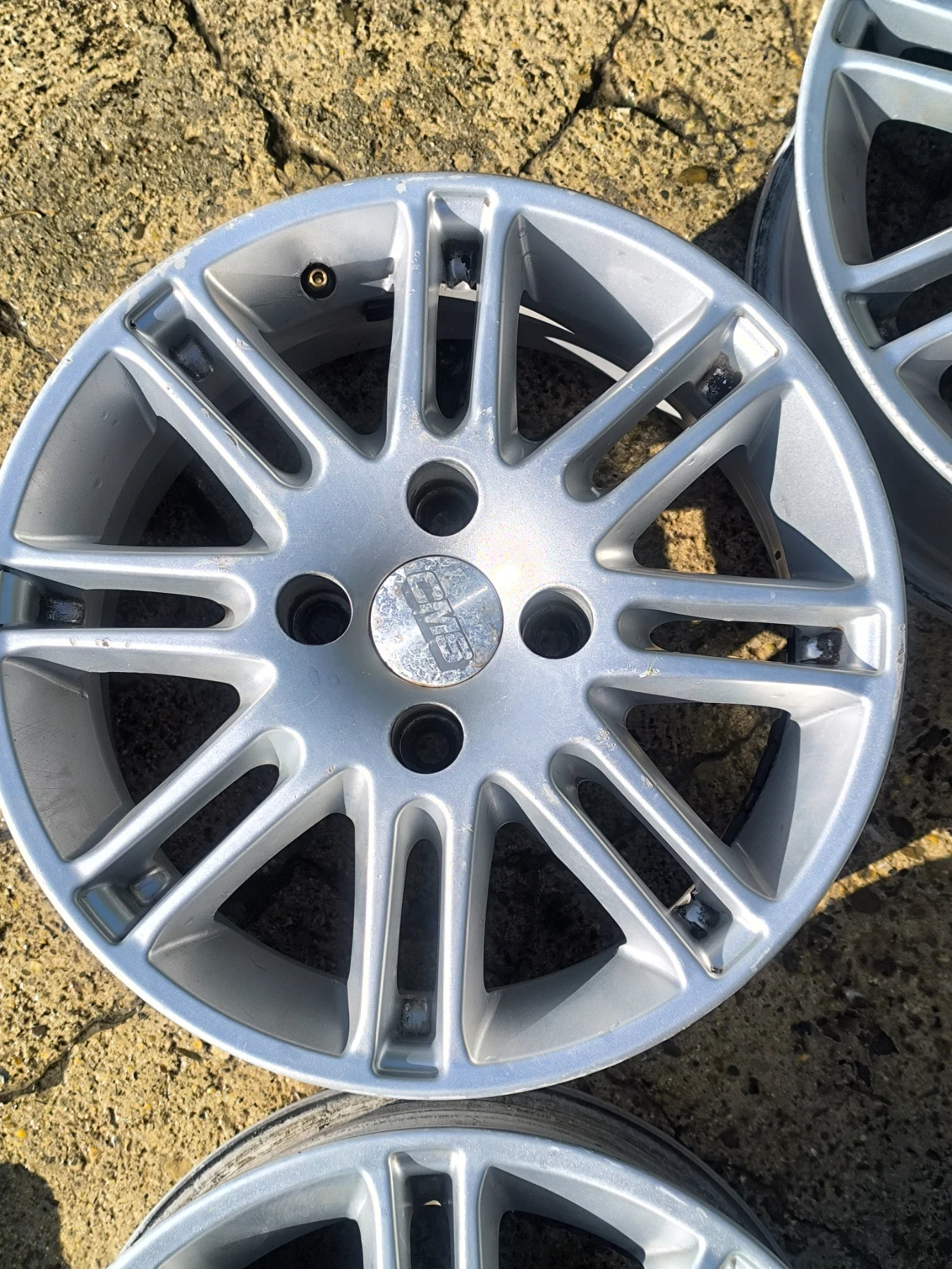 ������ | Mobile.bg � ����������� 6