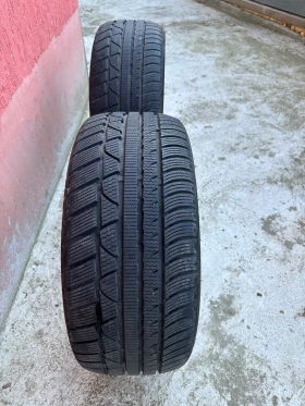 Гуми Зимни 245/40R19, снимка 5 - Гуми и джанти - 48599761