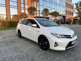 Toyota Auris 1.8Hybrid Lounge136к.с.* 116000к.м.Самопаркиране!!, снимка 8
