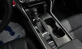 Honda Accord Лизинг\Реални километри\Топ цена до България, снимка 9