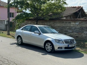  Mercedes-Benz 220