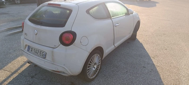 Alfa Romeo MiTo 1.3 Mget /1.6 JTD, снимка 9 - Автомобили и джипове - 48320231