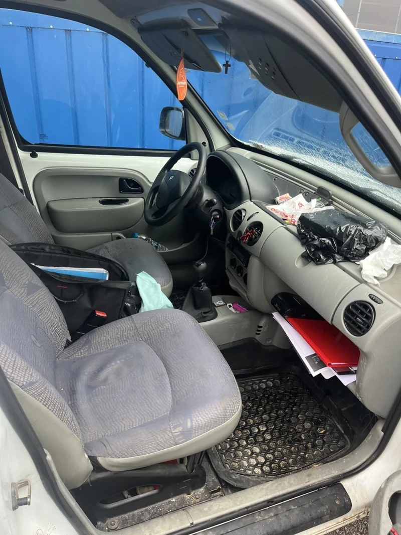 Renault Kangoo, снимка 2 - Автомобили и джипове - 47210222