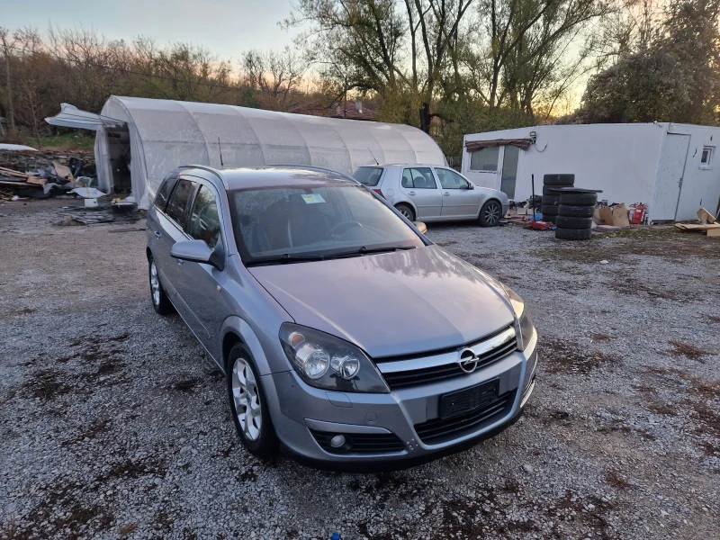 Opel Astra 1.9cdti, 06г, 120кс.cosmo, Италия, снимка 6 - Автомобили и джипове - 48055513