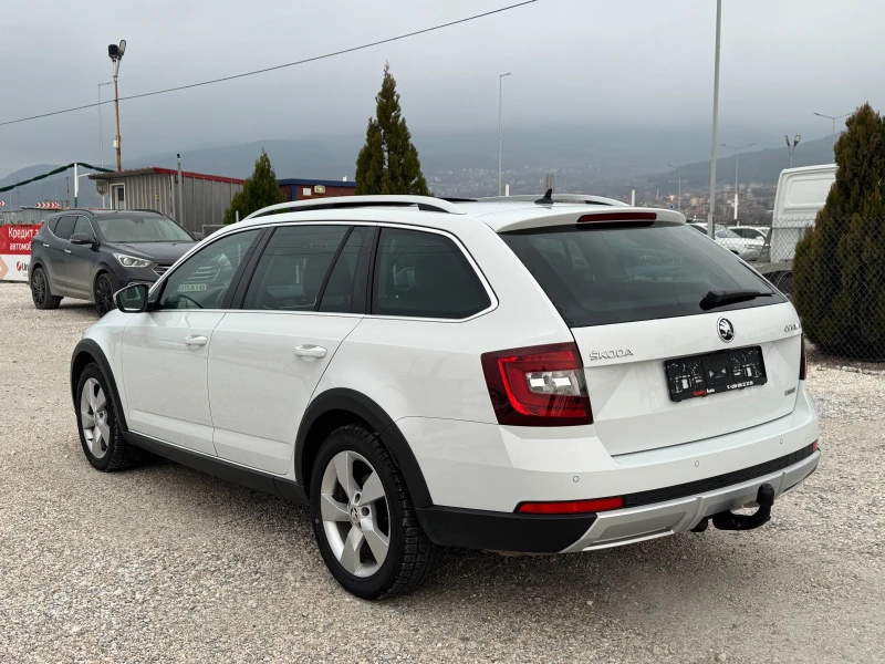 Skoda Octavia Scout::4x4::MATRIX::ВСИЧКИ ЕКСТРИ , снимка 6 - Автомобили и джипове - 48227834