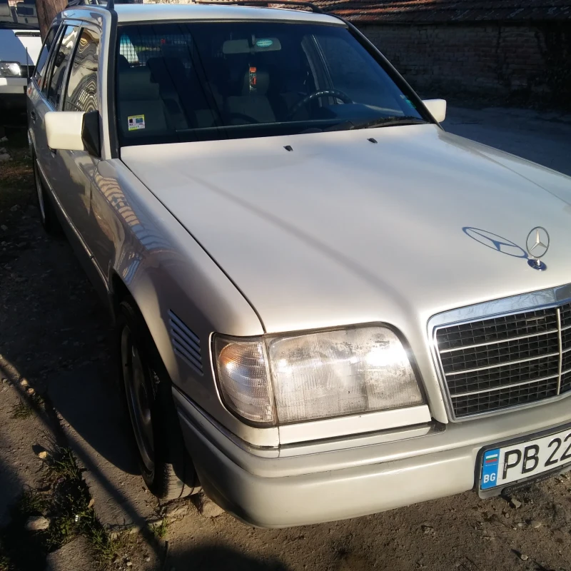 Mercedes-Benz 124, снимка 1 - Автомобили и джипове - 48921507