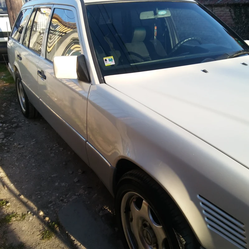 Mercedes-Benz 124, снимка 3 - Автомобили и джипове - 48921507