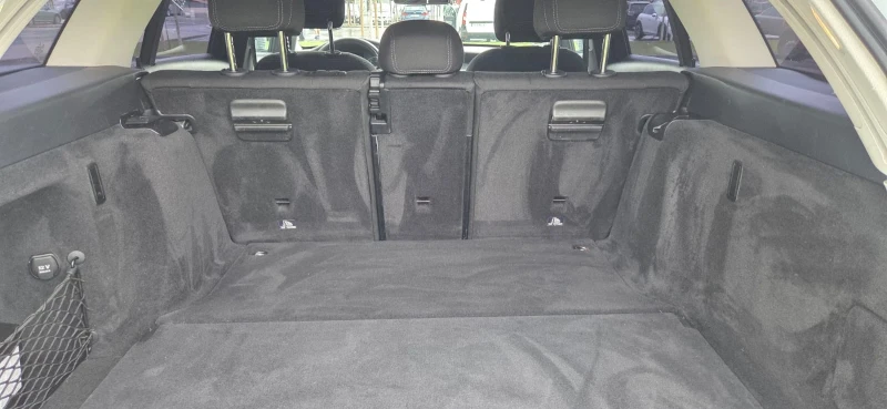 Mercedes-Benz C 220 Колата е със софтуерен ъпдейт (2019) Оригинален , снимка 5 - Автомобили и джипове - 53145629