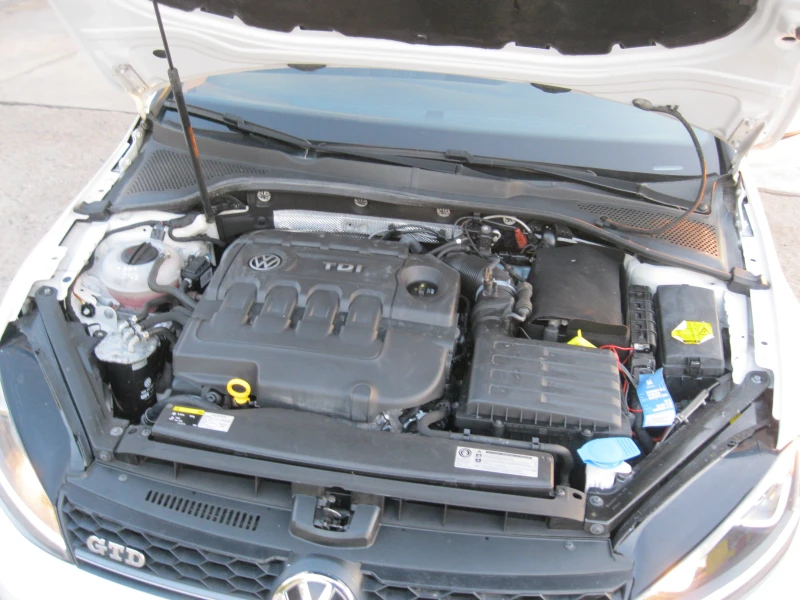 VW Golf 7 GTD, снимка 14 - Автомобили и джипове - 51659553