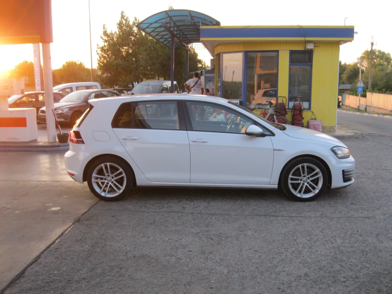 VW Golf 7 GTD, снимка 8 - Автомобили и джипове - 51659553