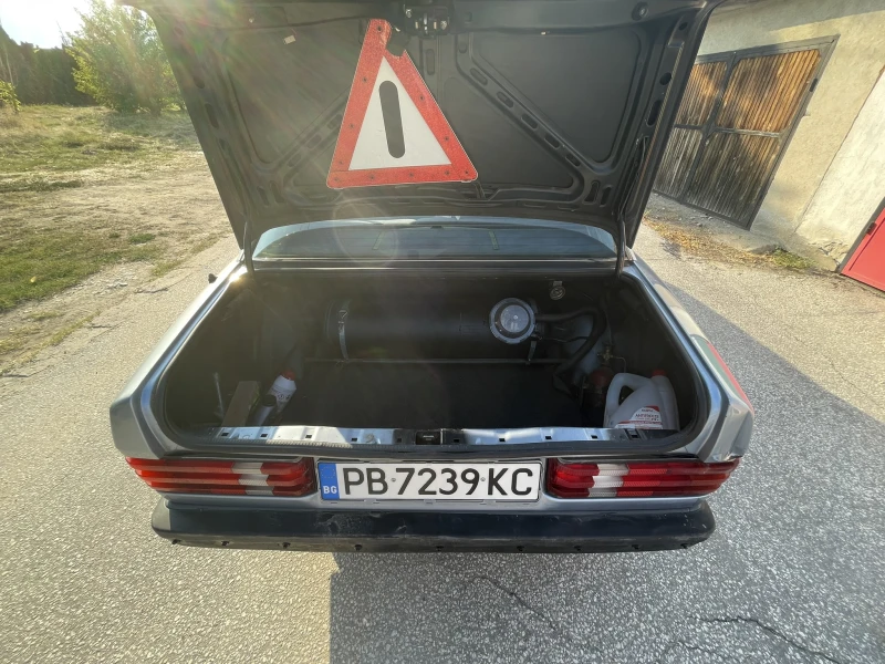 Mercedes-Benz 190, снимка 5 - Автомобили и джипове - 51785941