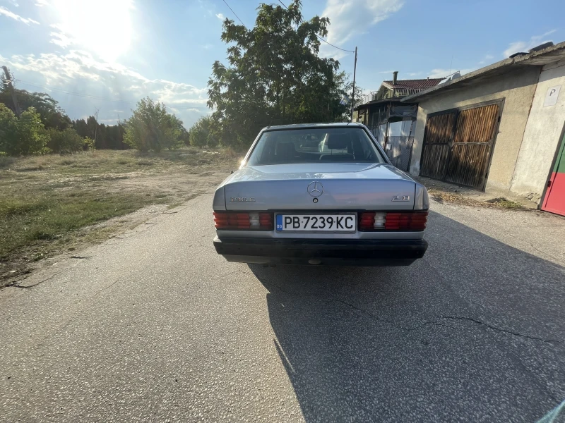 Mercedes-Benz 190, снимка 4 - Автомобили и джипове - 51785941