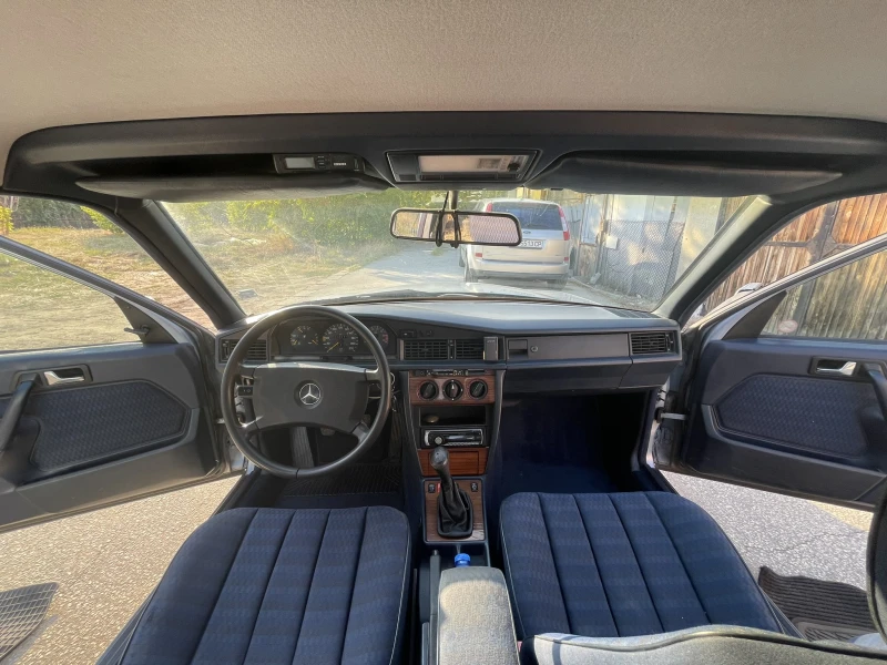 Mercedes-Benz 190, снимка 10 - Автомобили и джипове - 51785941