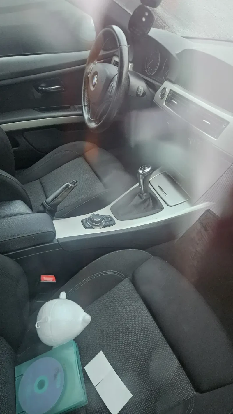 BMW 320 2.0.16v.170ks купе Е92, снимка 2 - Автомобили и джипове - 52831911