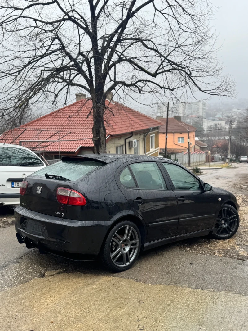Seat Leon 1.9 tdi, снимка 4 - Автомобили и джипове - 53509980