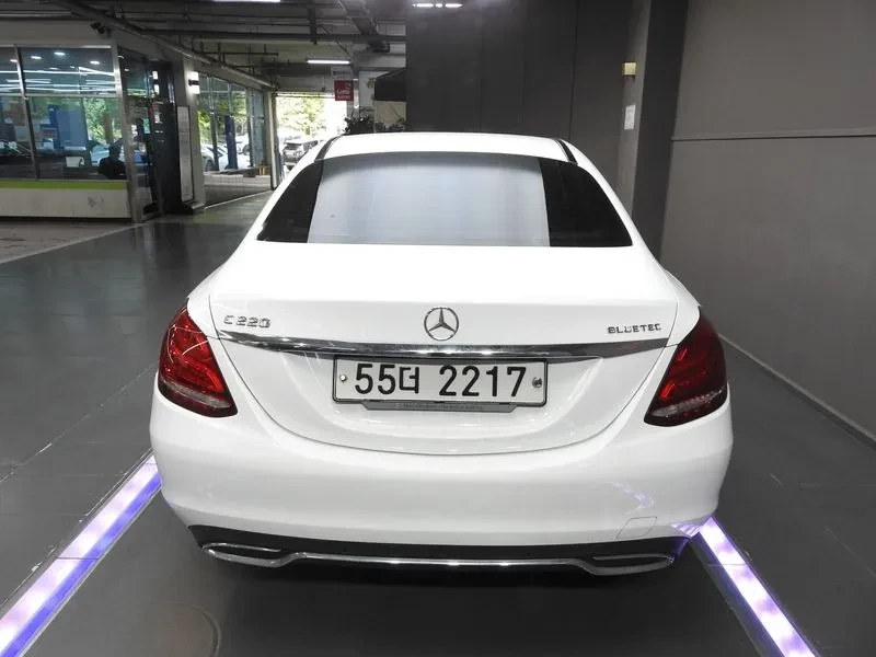 Mercedes-Benz C 220 Bluetech Avantgarde, снимка 4 - Автомобили и джипове - 55653822