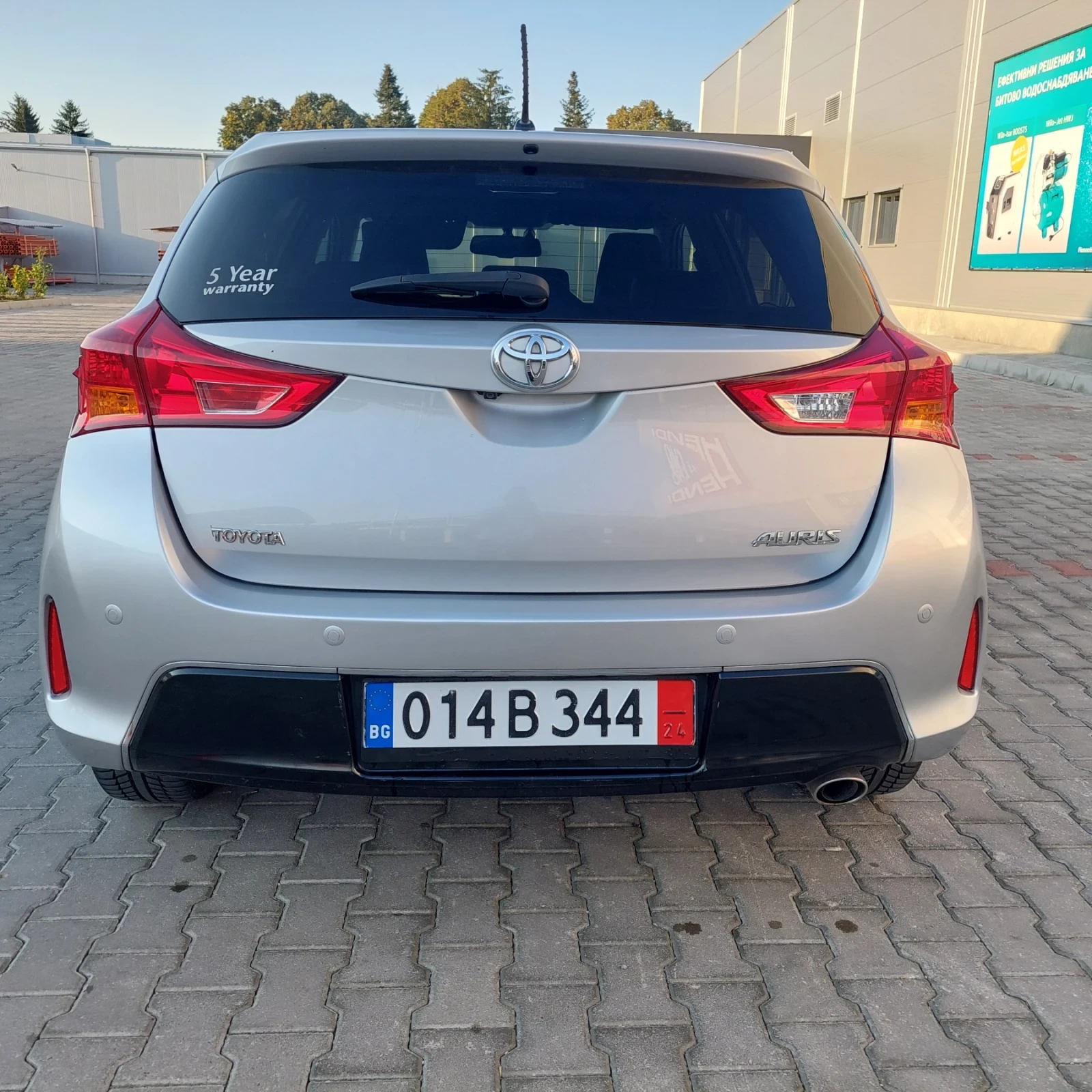 Toyota Auris 2.0 D4D / NAVY / KEYLESS / КАМЕРА /  - изображение 3