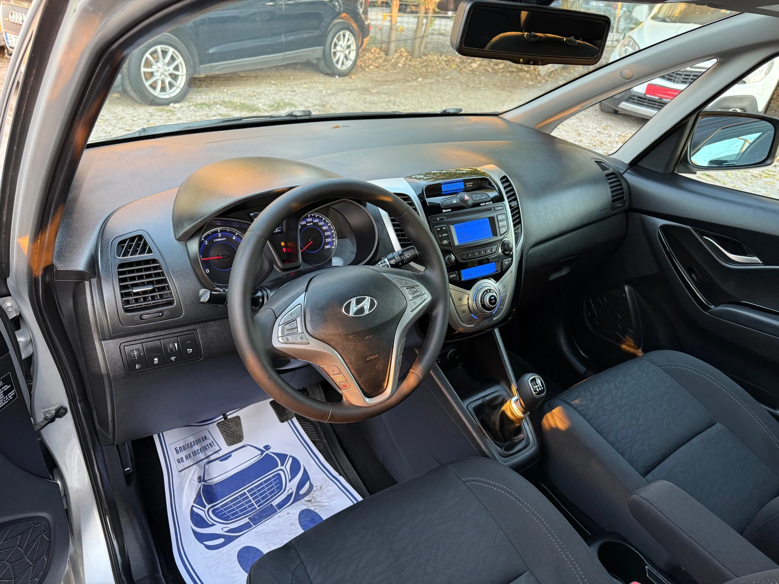 Hyundai Ix20 1.6///PANORAMA///KAMERA///TOP - изображение 9