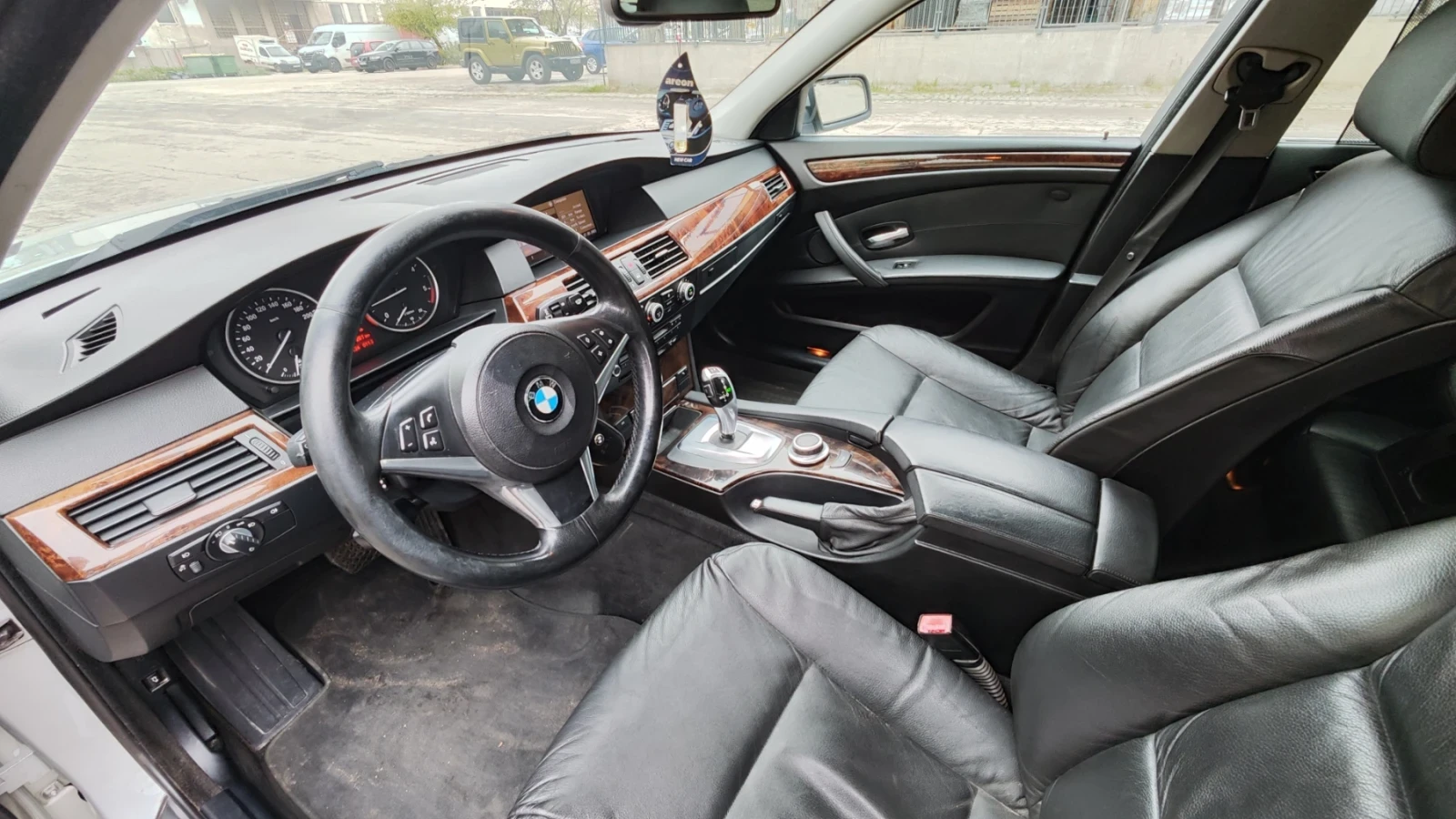 BMW 530 530d X-drive  - изображение 9