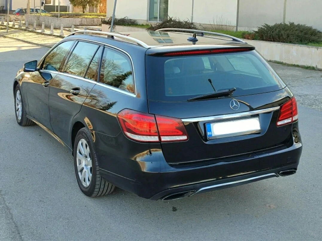 Mercedes-Benz E 220  - изображение 3