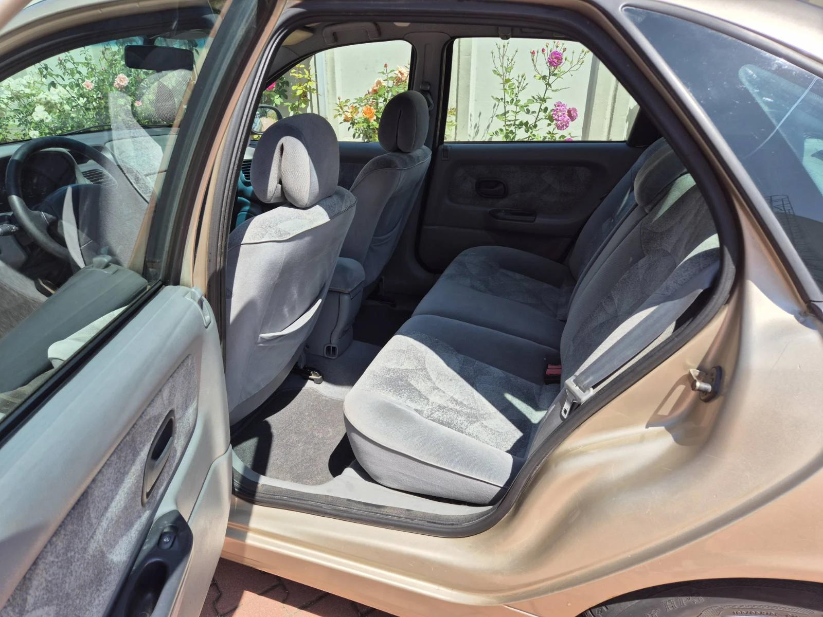Renault Laguna 1.8 / 16V - изображение 5