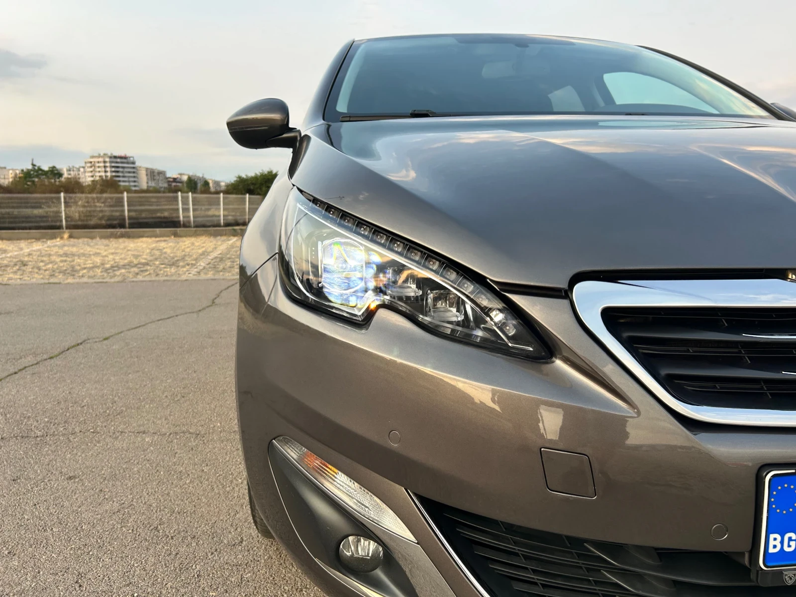 Peugeot 308 2.0HDI ALLURE - изображение 7