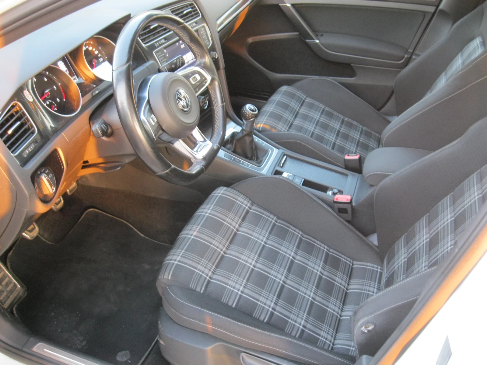 VW Golf 7 GTD | Mobile.bg — изображение 11