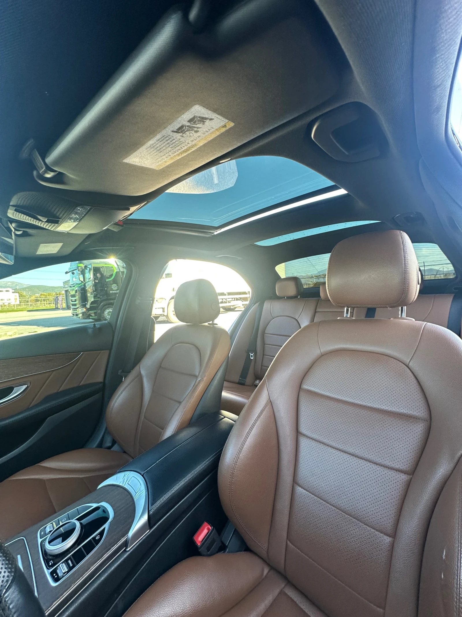 Mercedes-Benz C 300  - изображение 4