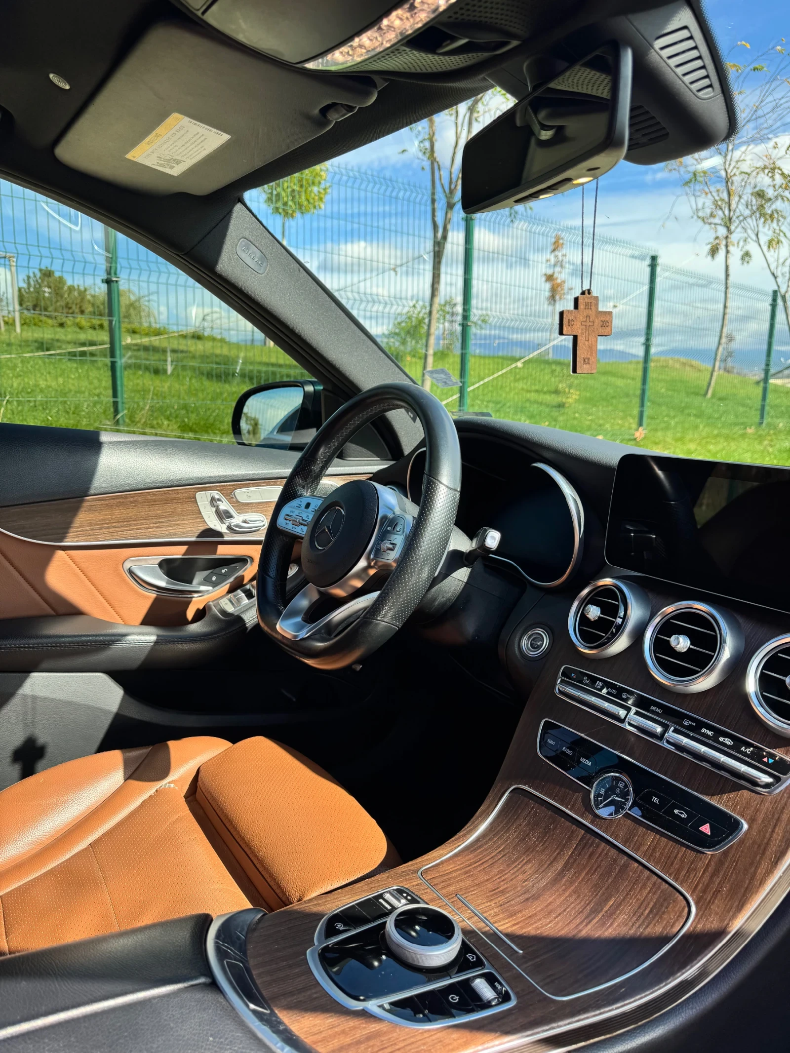 Mercedes-Benz C 300, снимка 9 - Автомобили и джипове - 56243231