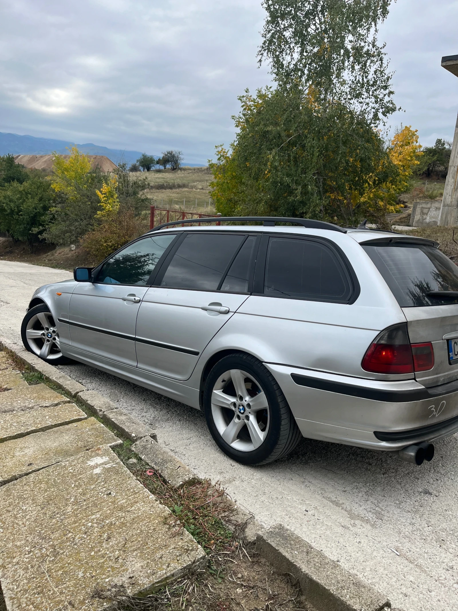 BMW 320, снимка 3 - Автомобили и джипове - 53767741