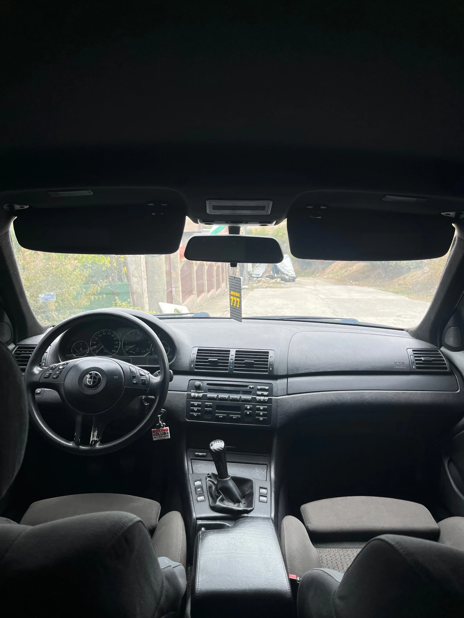 BMW 320, снимка 5 - Автомобили и джипове - 53767741