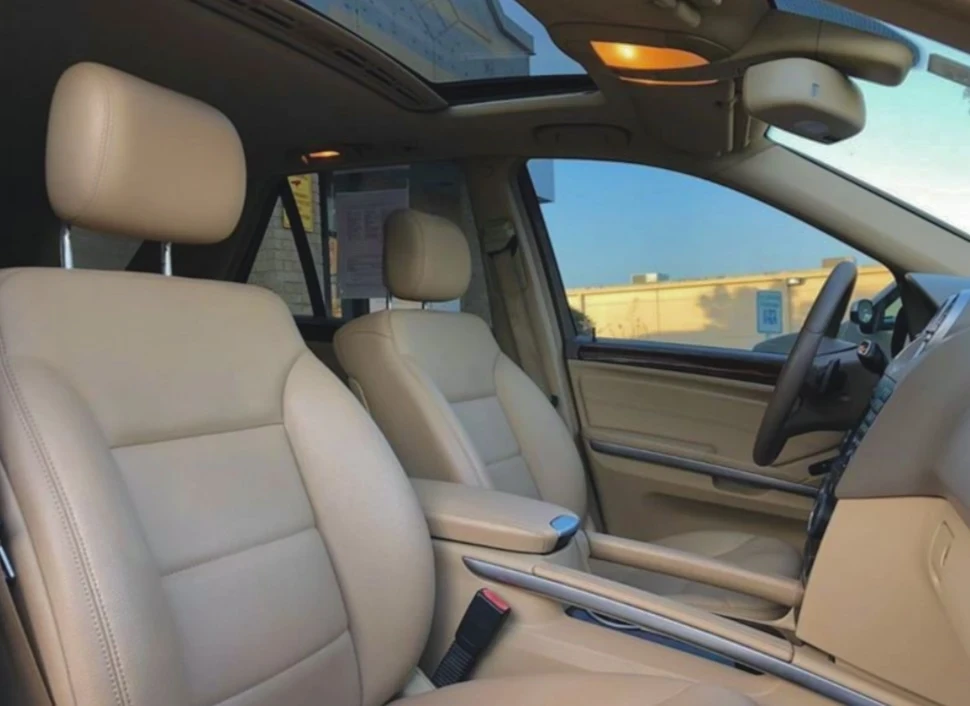 Mercedes-Benz ML 550 AMG| FACELIFT| ПЕРФЕКТЕН| 388| , снимка 11 - Автомобили и джипове - 53777693