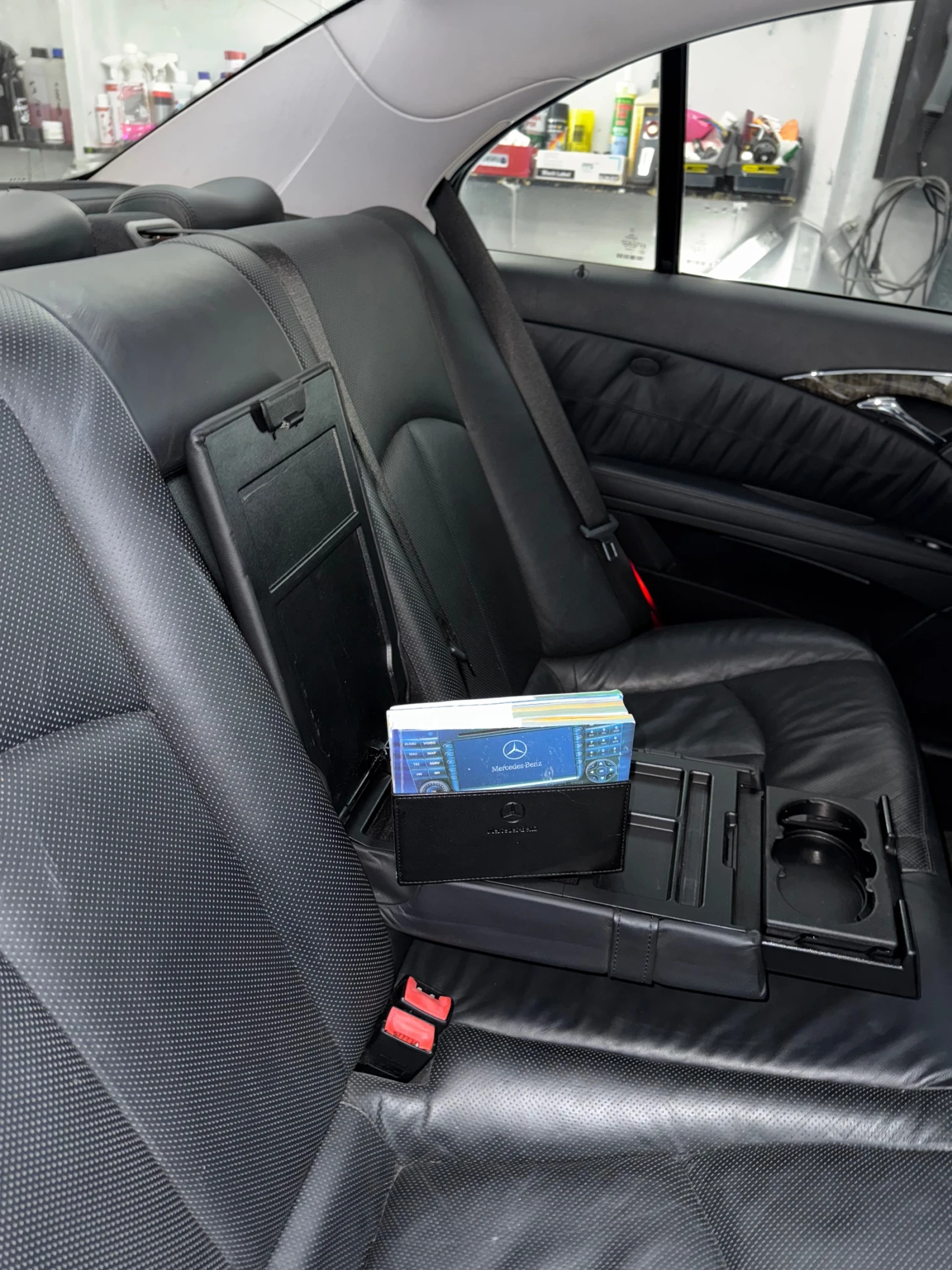 Mercedes-Benz E 500 Mercedes-Benz E500 Avantgarde | 388 к.с. | AMG пак, снимка 6 - Автомобили и джипове - 54608693
