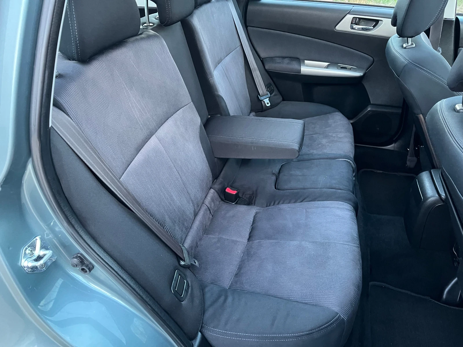 Subaru Forester 2.0i GPL, снимка 16 - Автомобили и джипове - 54768560