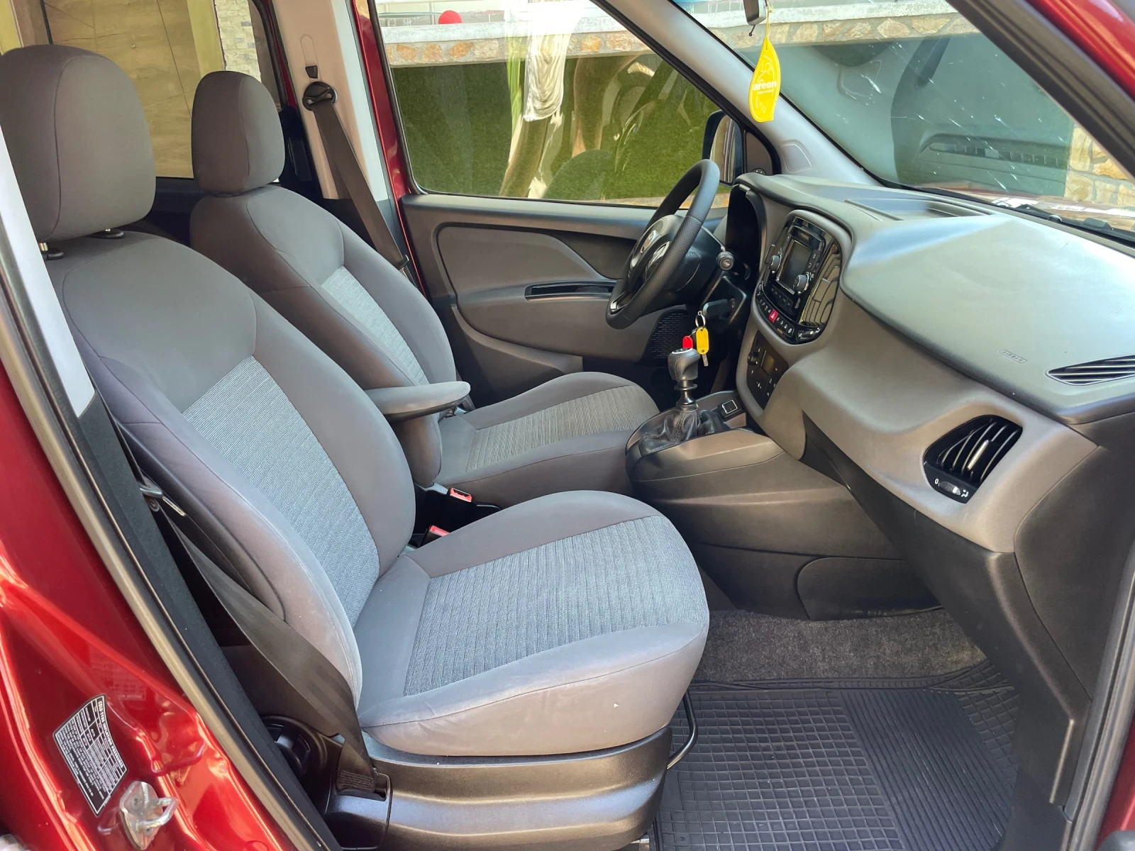 Fiat Doblo 1.6Mjet, снимка 12 - Автомобили и джипове - 55088714