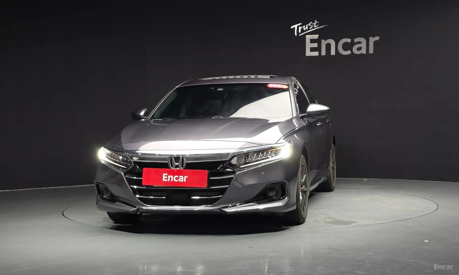 Honda Accord Лизинг\Реални километри\Топ цена до България, снимка 3 - Автомобили и джипове - 55613972