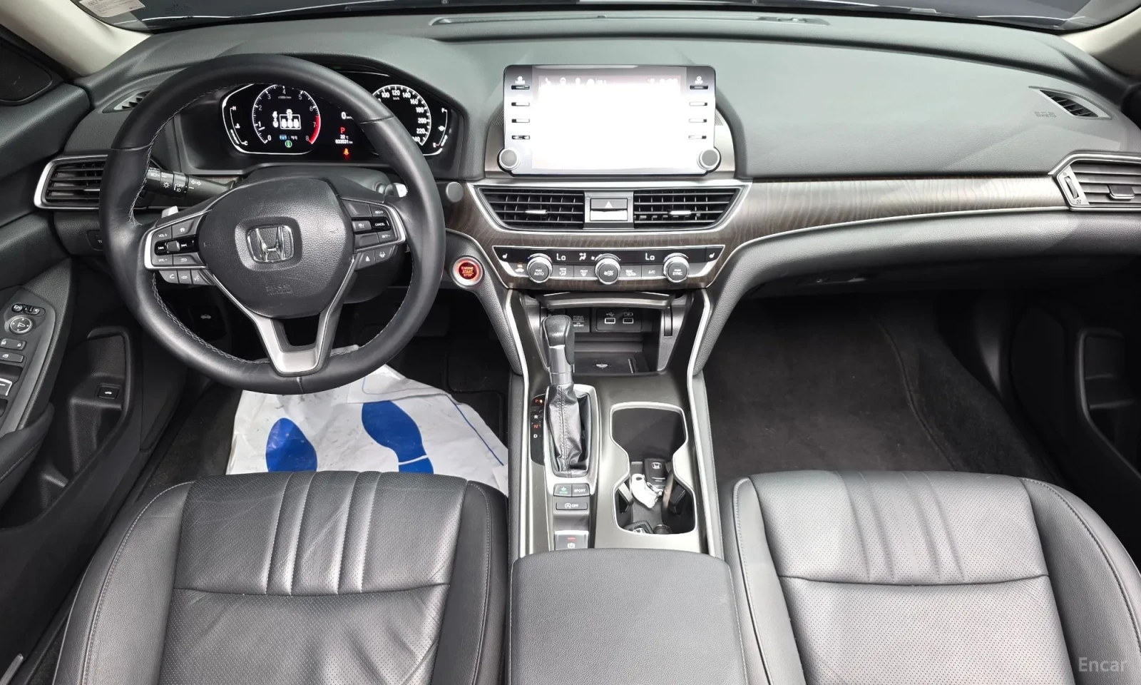 Honda Accord Лизинг\Реални километри\Топ цена до България, снимка 7 - Автомобили и джипове - 55613972