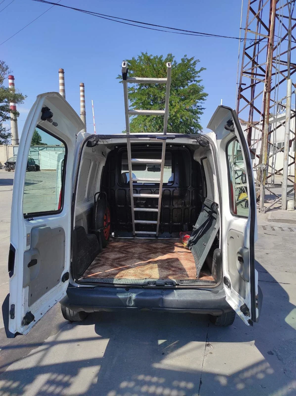 Renault Kangoo * 1.9DCI 85ps * 4X4 * НАПЪЛНО ОБСЛУЖЕН * , снимка 16 - Автомобили и джипове - 56024424