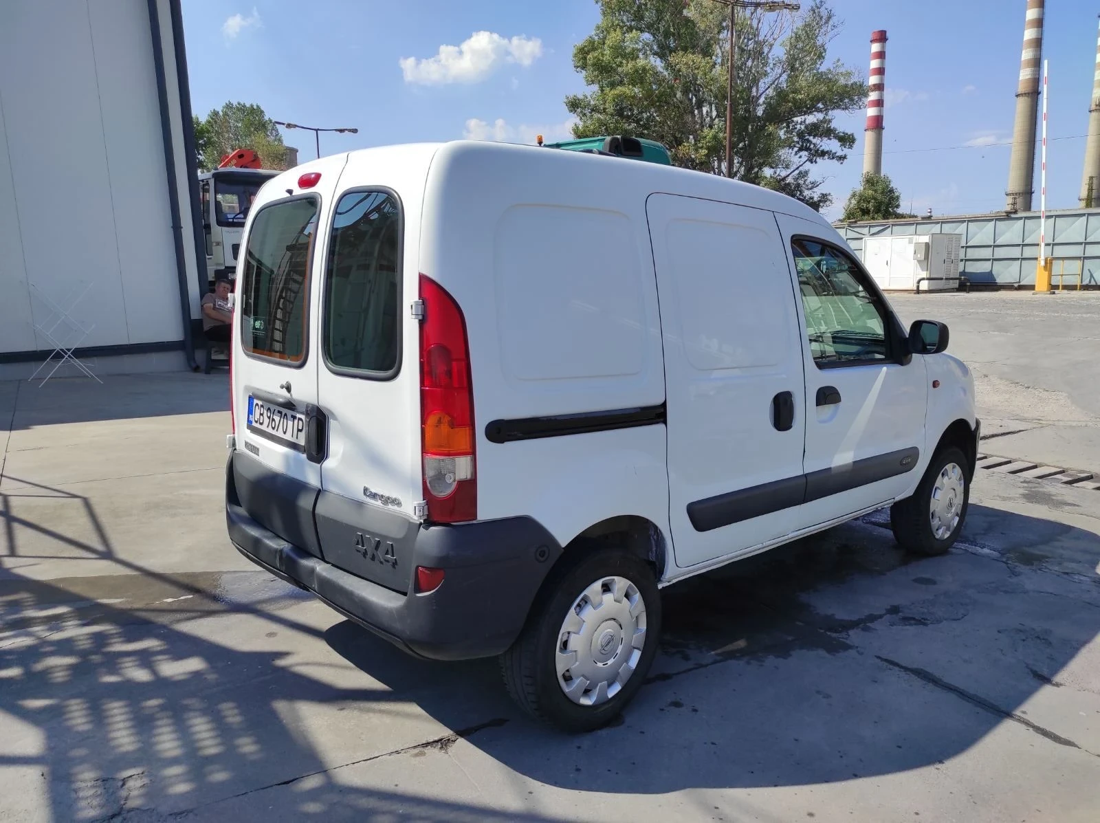 Renault Kangoo * 1.9DCI 85ps * 4X4 * НАПЪЛНО ОБСЛУЖЕН * , снимка 4 - Автомобили и джипове - 56024424