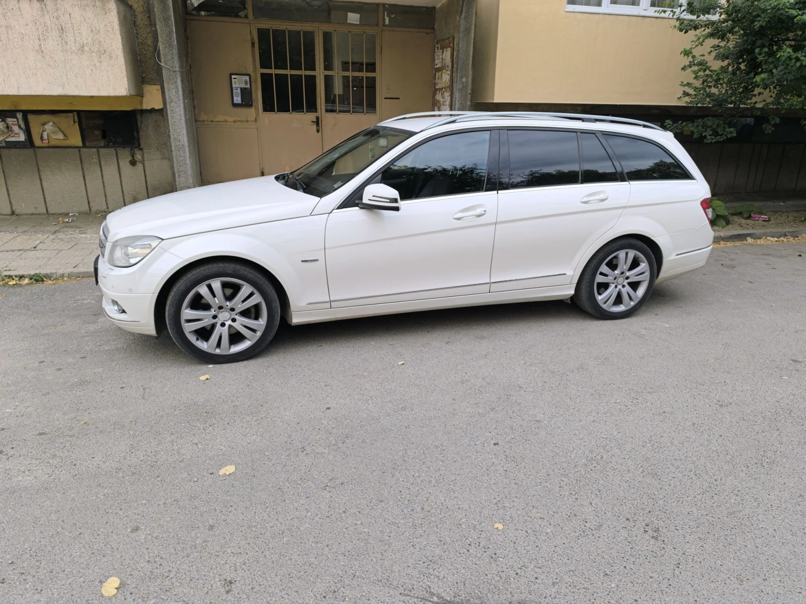 Mercedes-Benz C 220 W 204, снимка 8 - Автомобили и джипове - 56243463