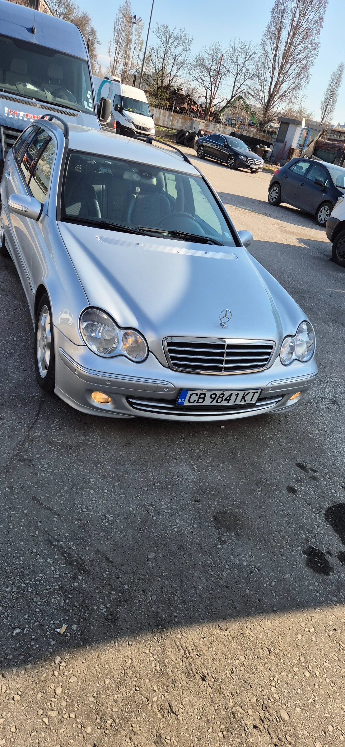 Mercedes-Benz C 220, снимка 2 - Автомобили и джипове - 56361412