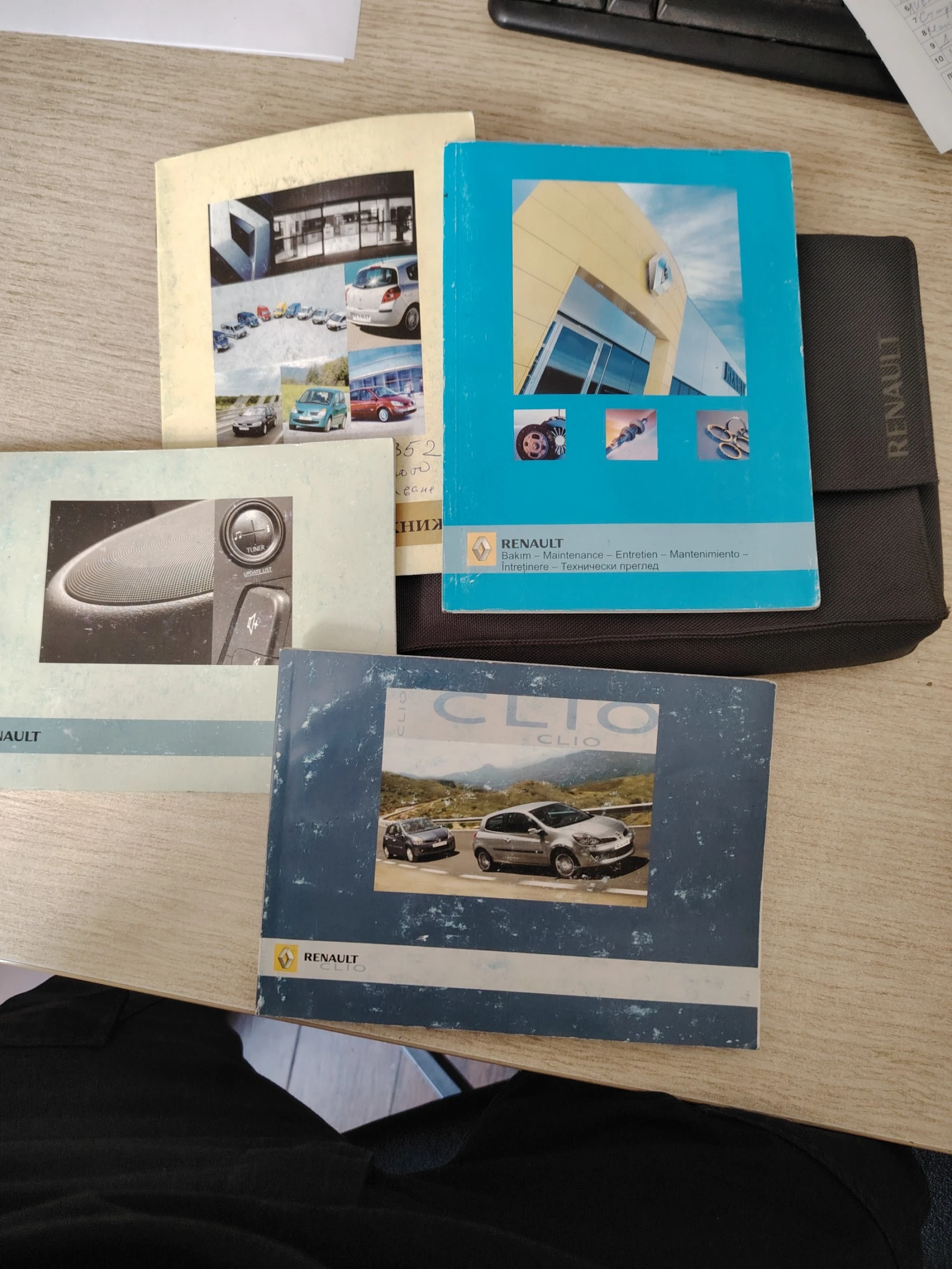Renault Clio, снимка 12 - Автомобили и джипове - 56552429