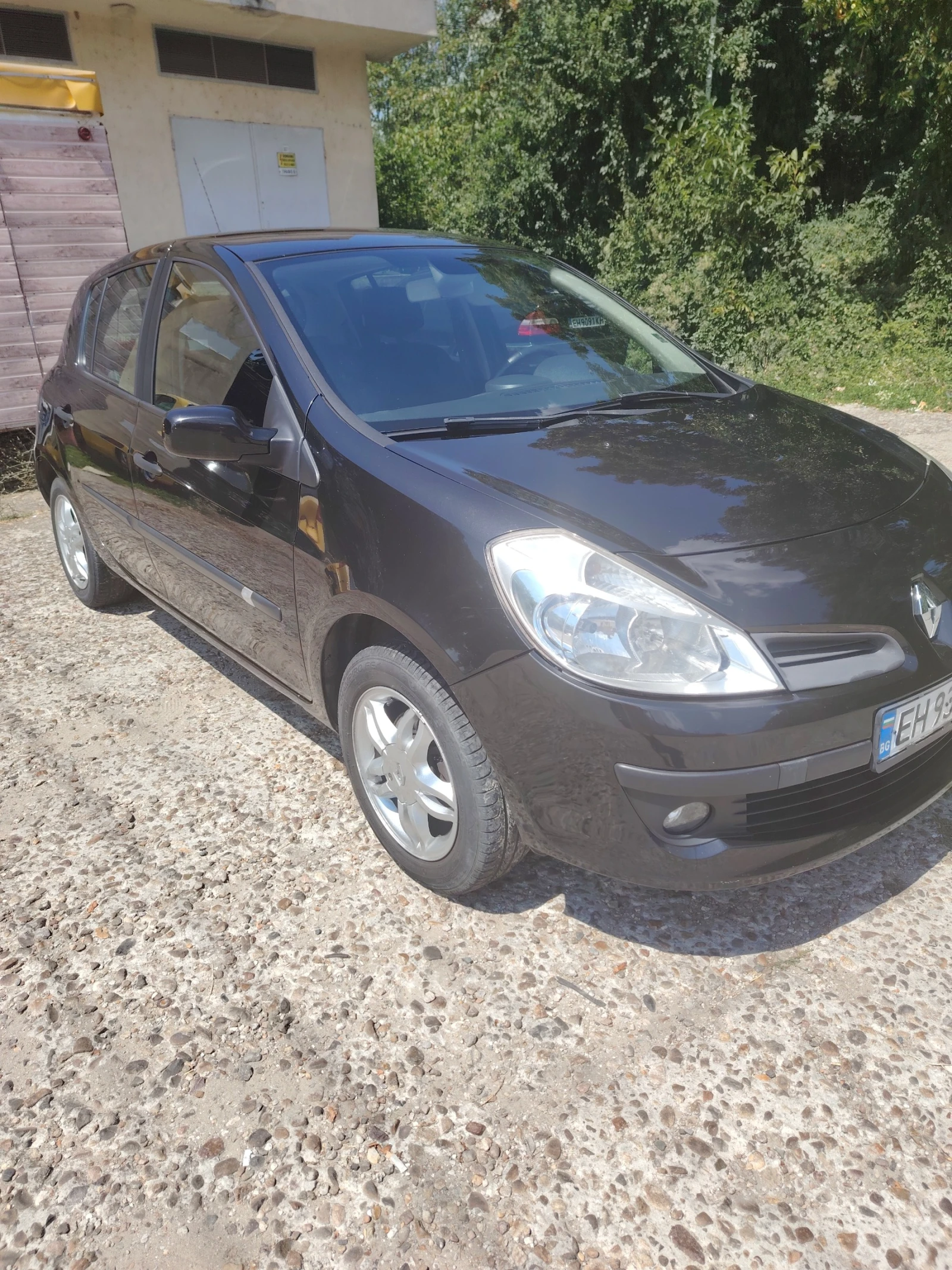 Renault Clio, снимка 3 - Автомобили и джипове - 56552429