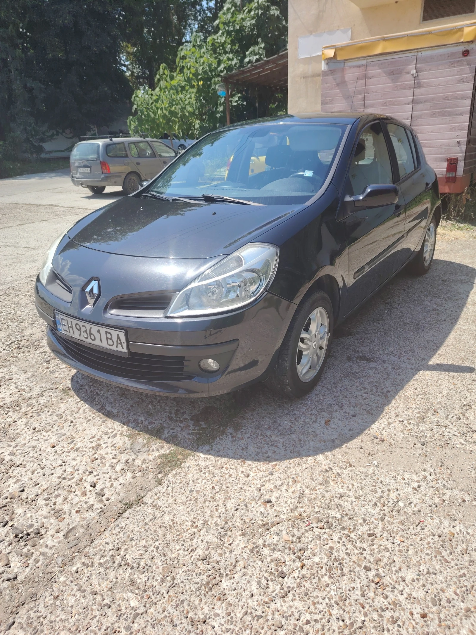 Renault Clio, снимка 2 - Автомобили и джипове - 56552429